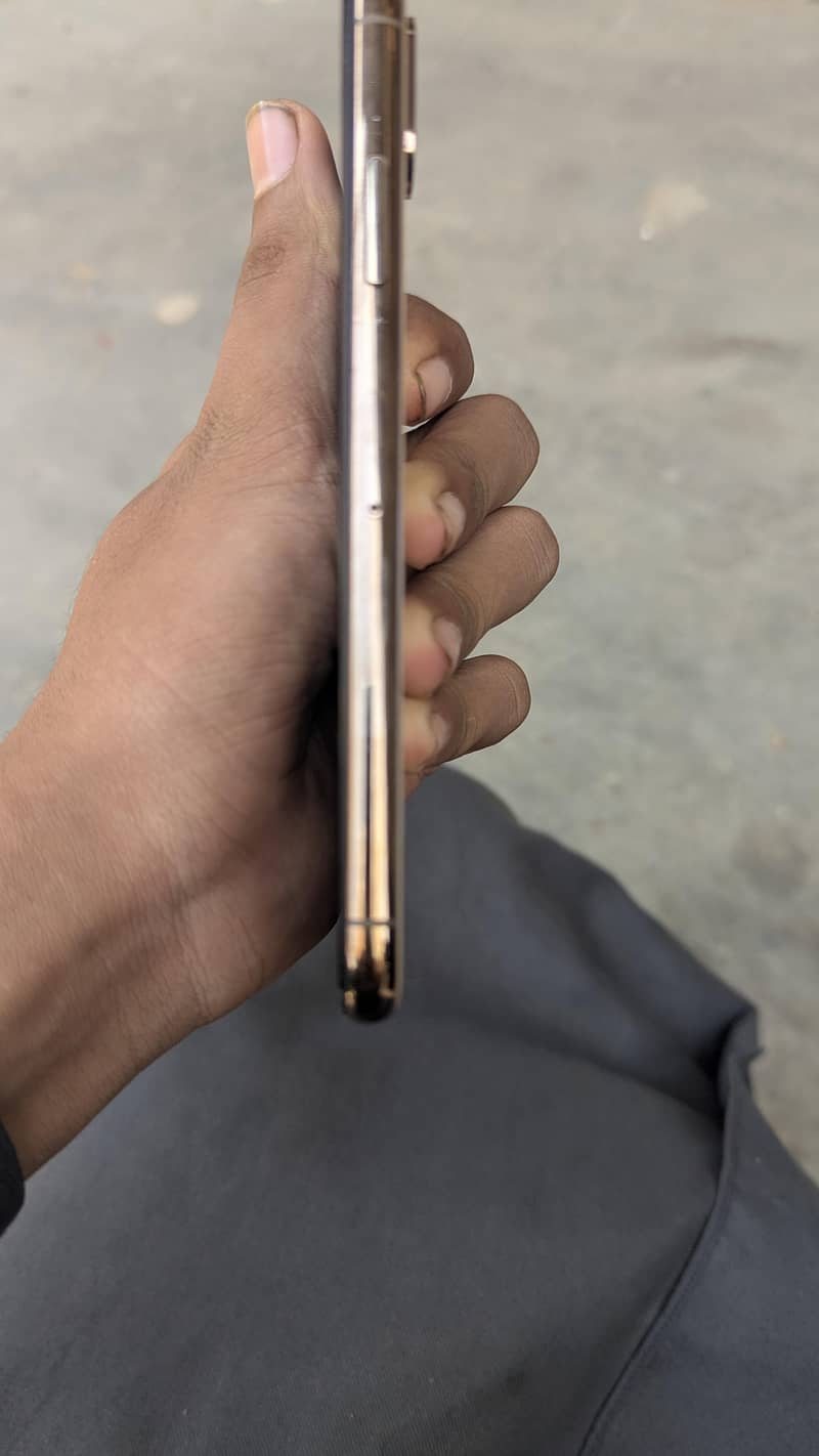 Apple iPhone XS 2