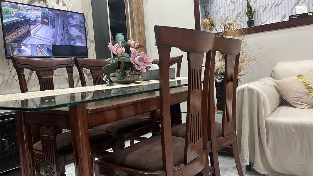 6 seater dining table 3