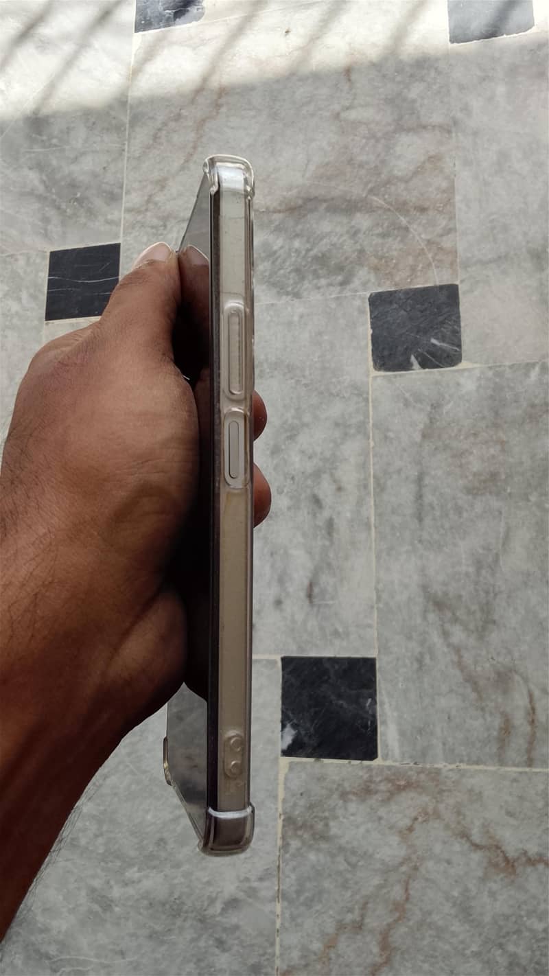 Realme C71 8
