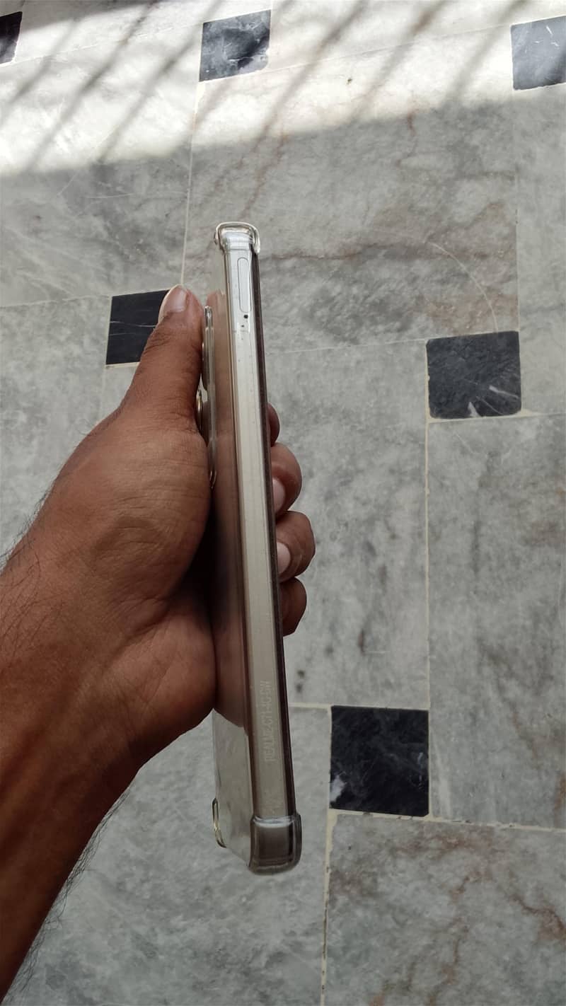 Realme C71 9