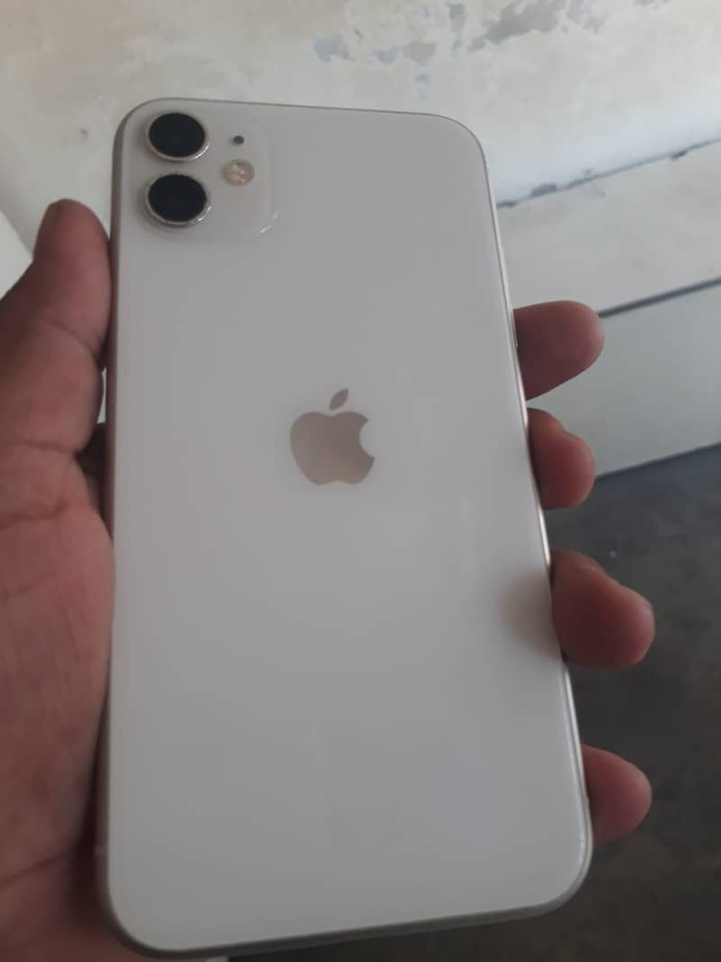 Apple iPhone 11 0