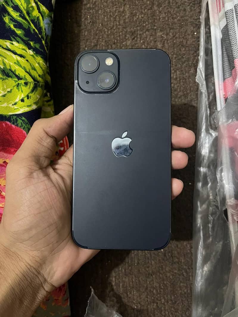 Apple iPhone 13 0