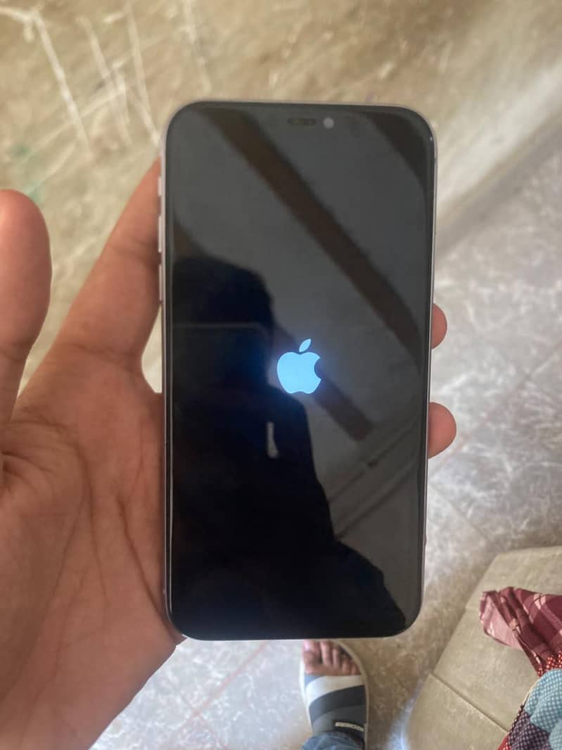 Apple iPhone 11 1
