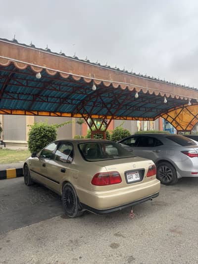 Honda Civic EXi 2001