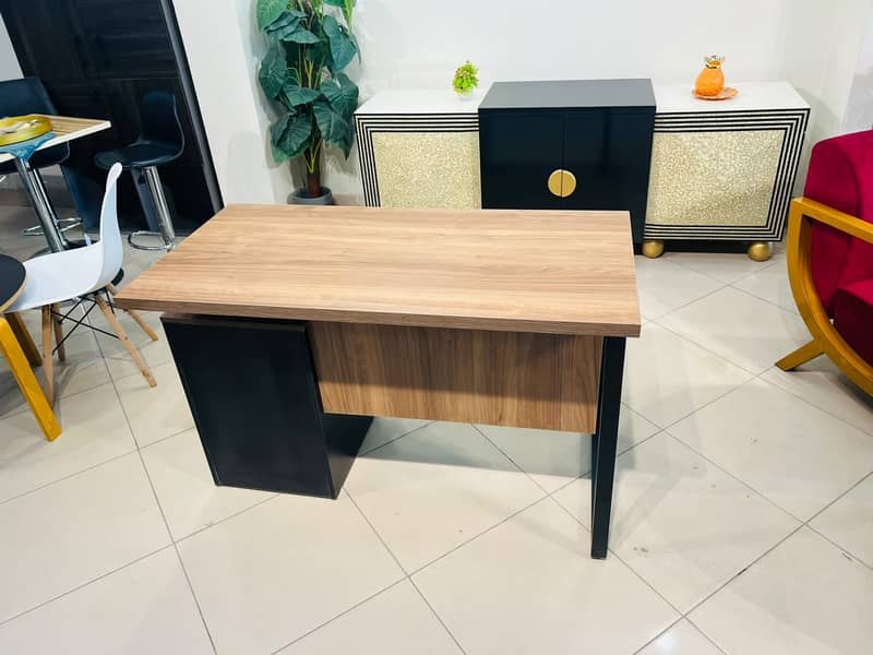 Executive Table,CEO Table,office side Table,Workstations 0