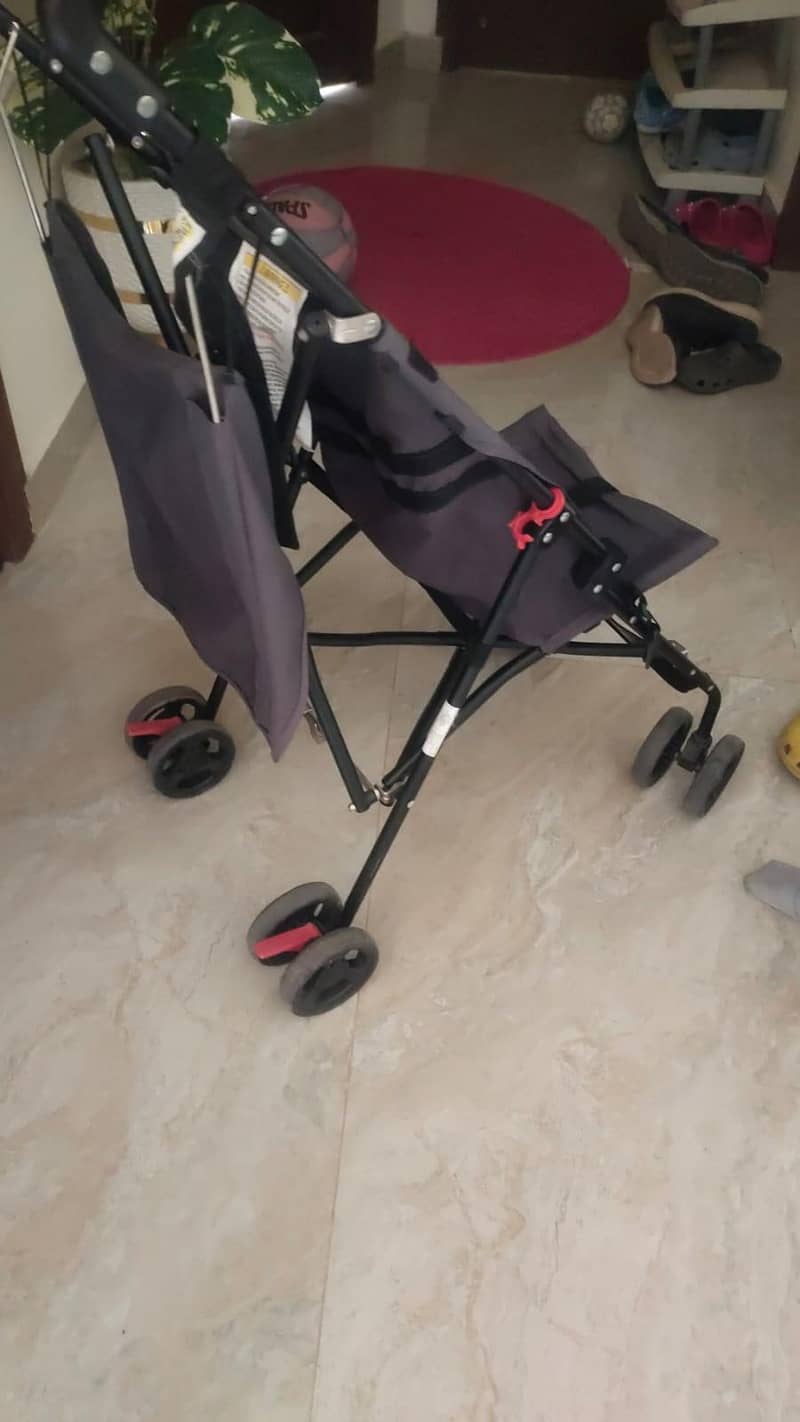 Stroller 0