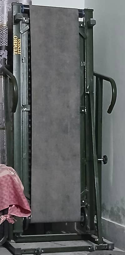 Turbo Fitness Heavyweight upto 200 KG Manual Treadmill