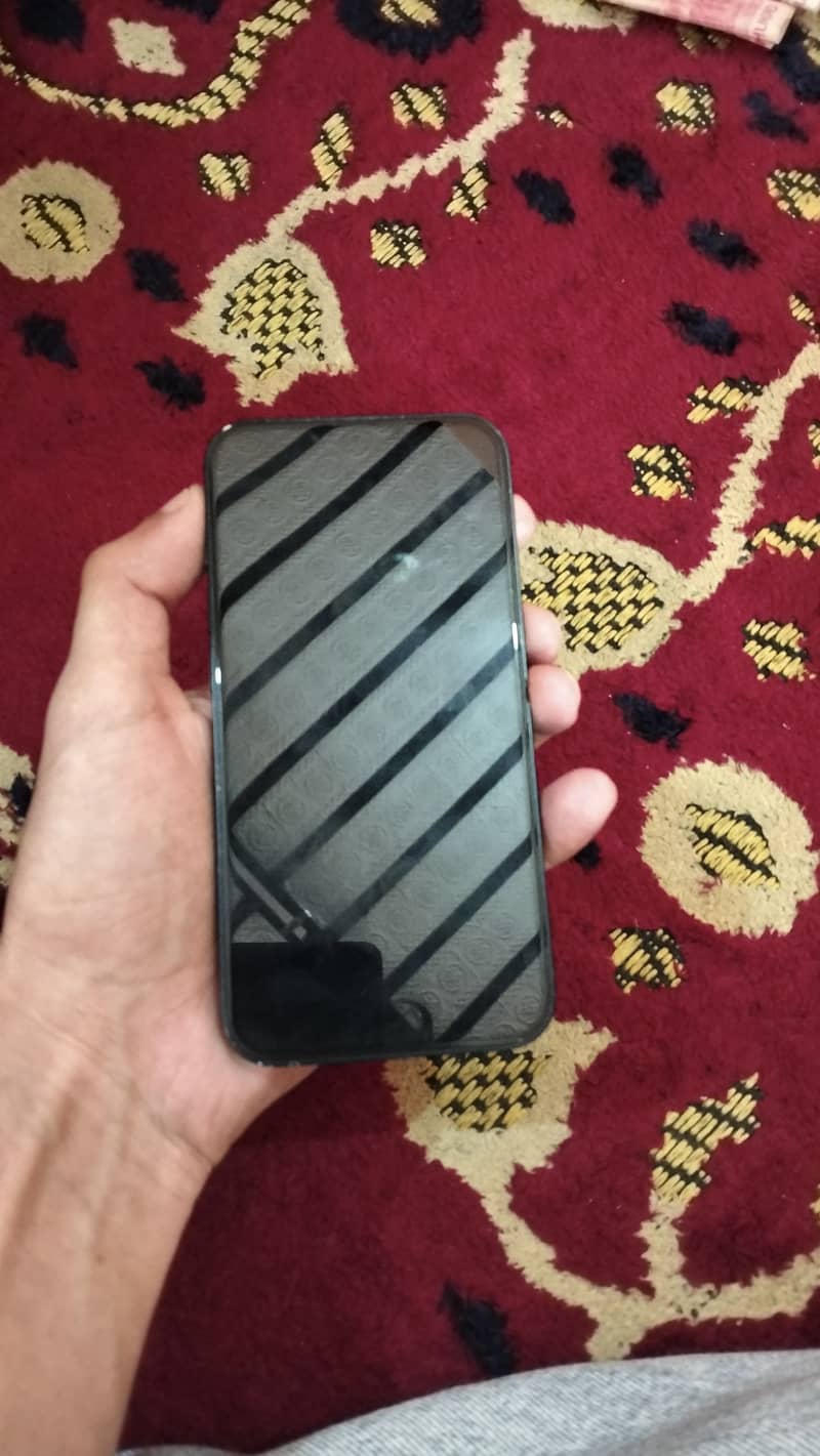 Apple iPhone 13 1