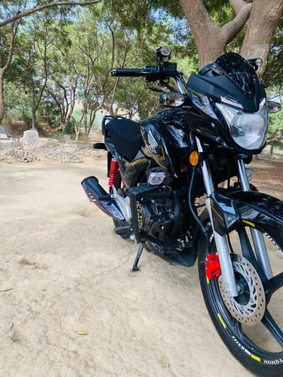 Honda CB 150f 2025