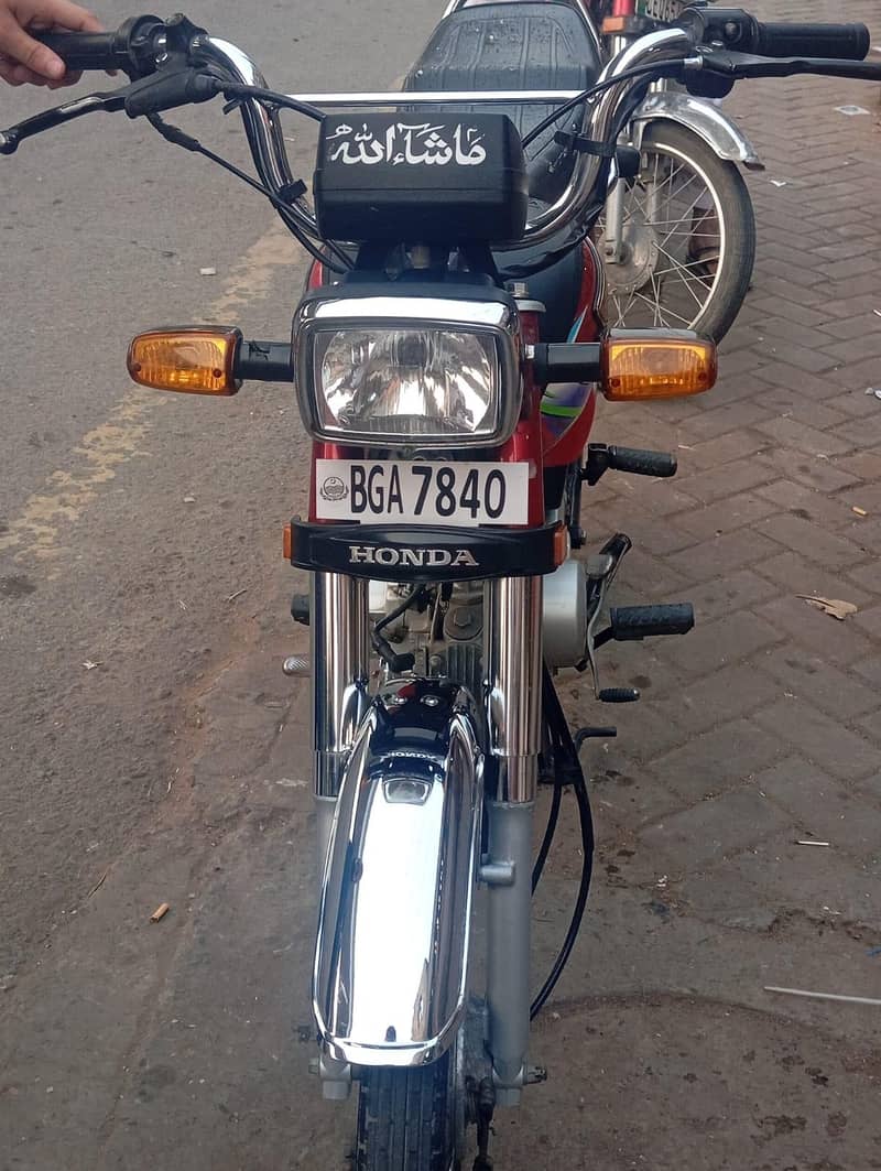 2024 ماڈل ہے بہت زبردست چائک ہے سب کچہ جی من ہے 2