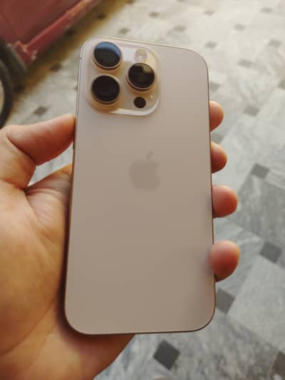 Apple iPhone 16 Pro