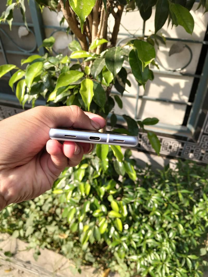 Google Pixel 7a 4