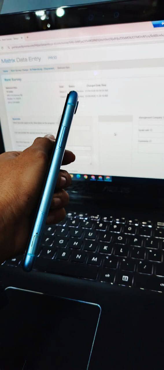 Apple iPhone XR 1