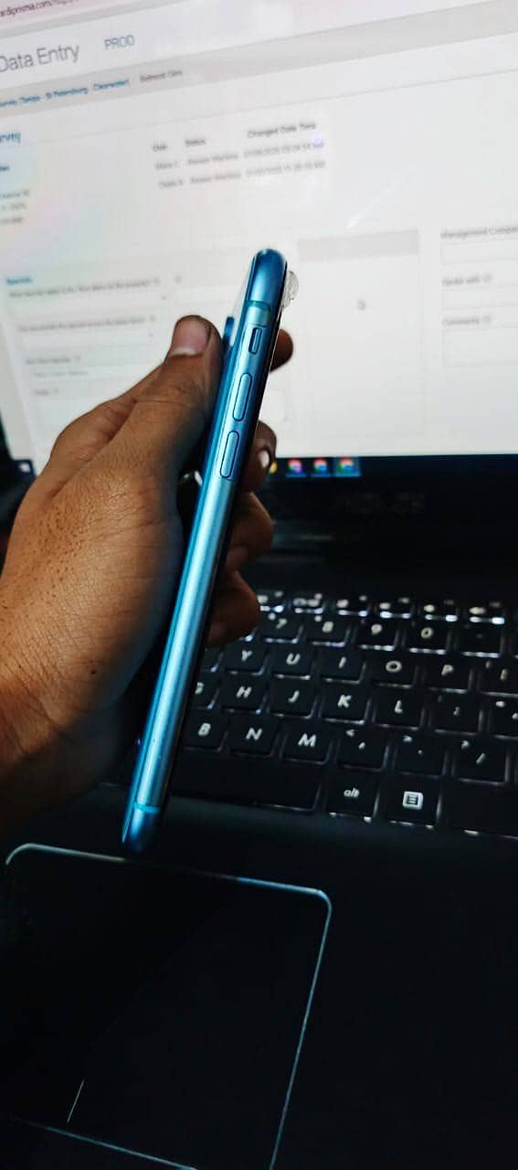 Apple iPhone XR 3