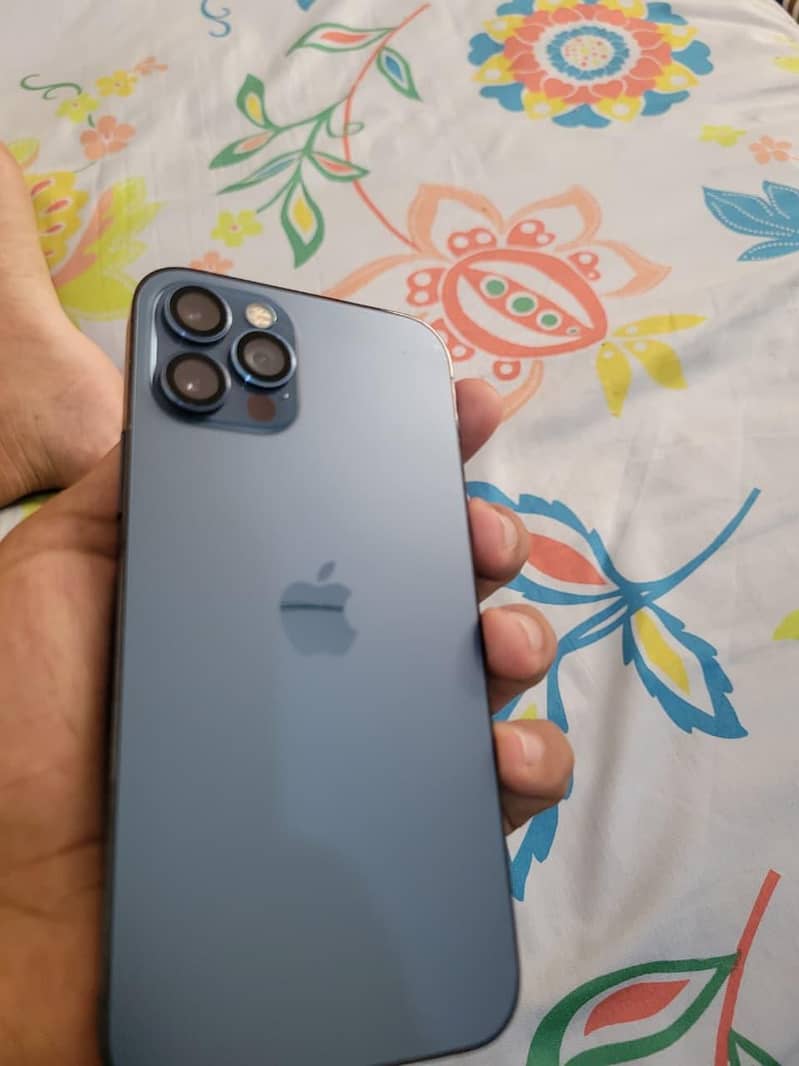 Apple iPhone 12 Pro 1