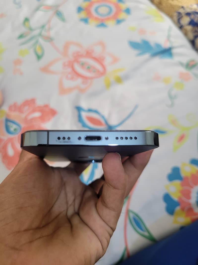 Apple iPhone 12 Pro 6