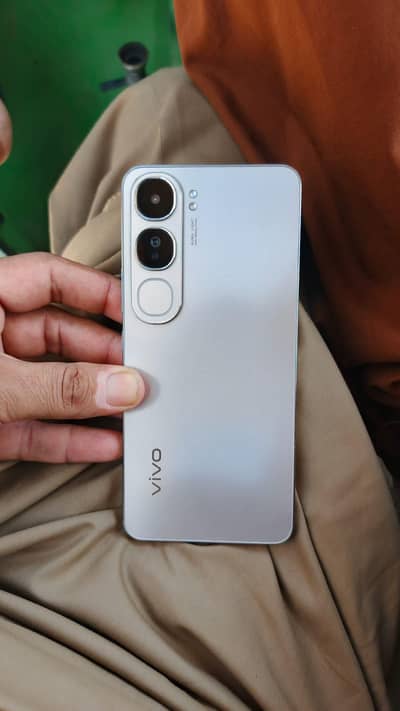 vivo y200 mobile chrge