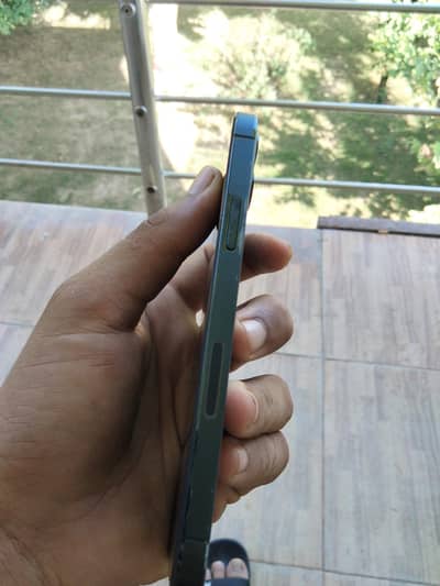 Apple iPhone 12 Pro