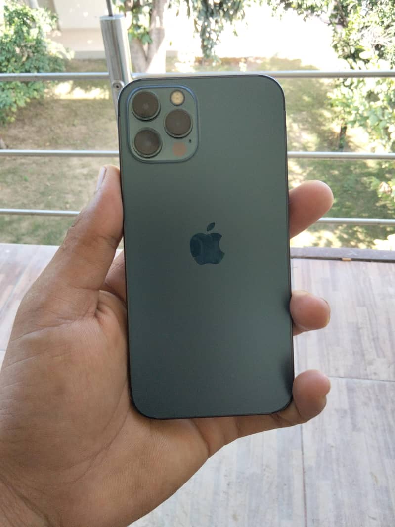 Apple iPhone 12 Pro 3