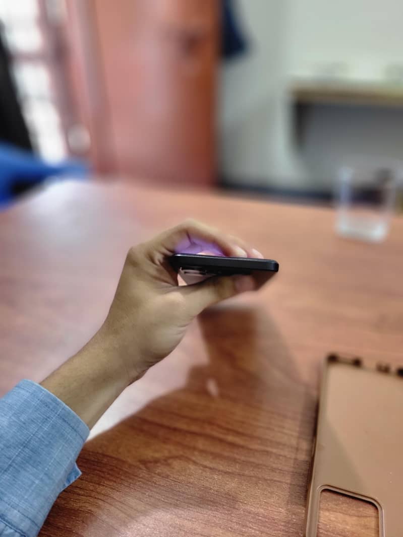 Realme C53 4