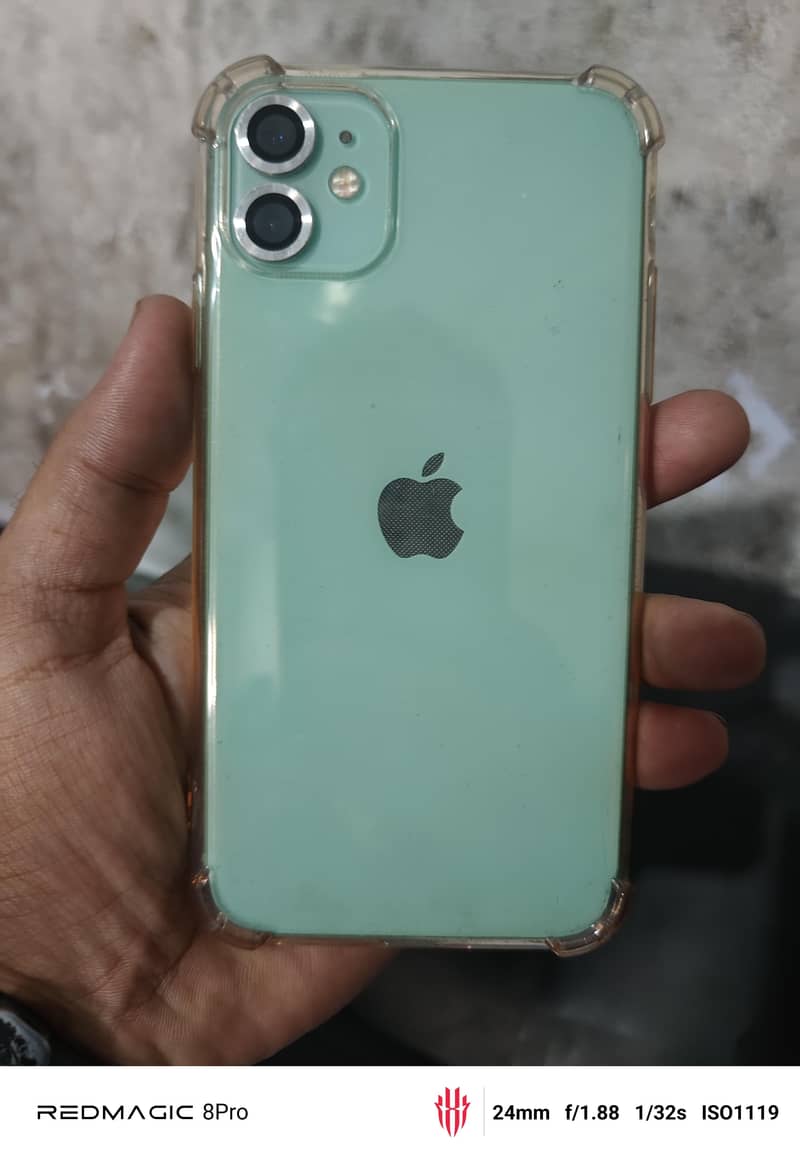 Apple iPhone 11 8