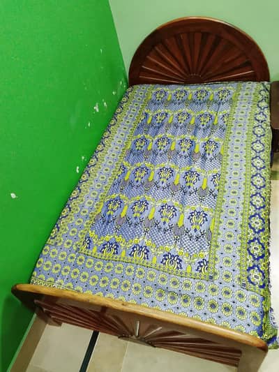 Bed Selling Wooden