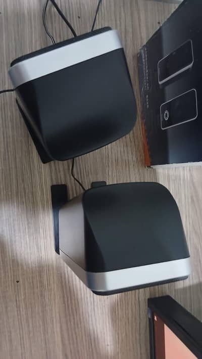 RHM Speakers   Model RS-10B