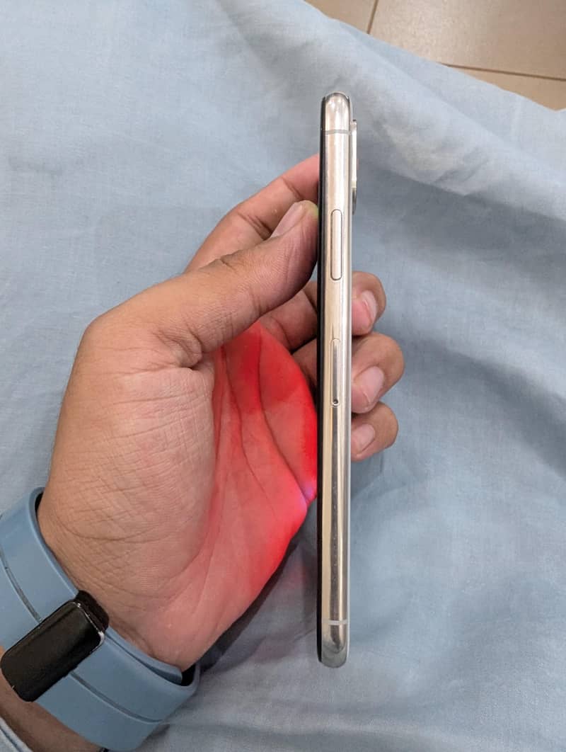 Apple iPhone X 1