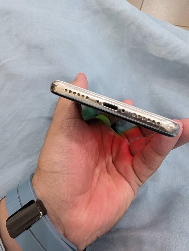 Apple iPhone X 2