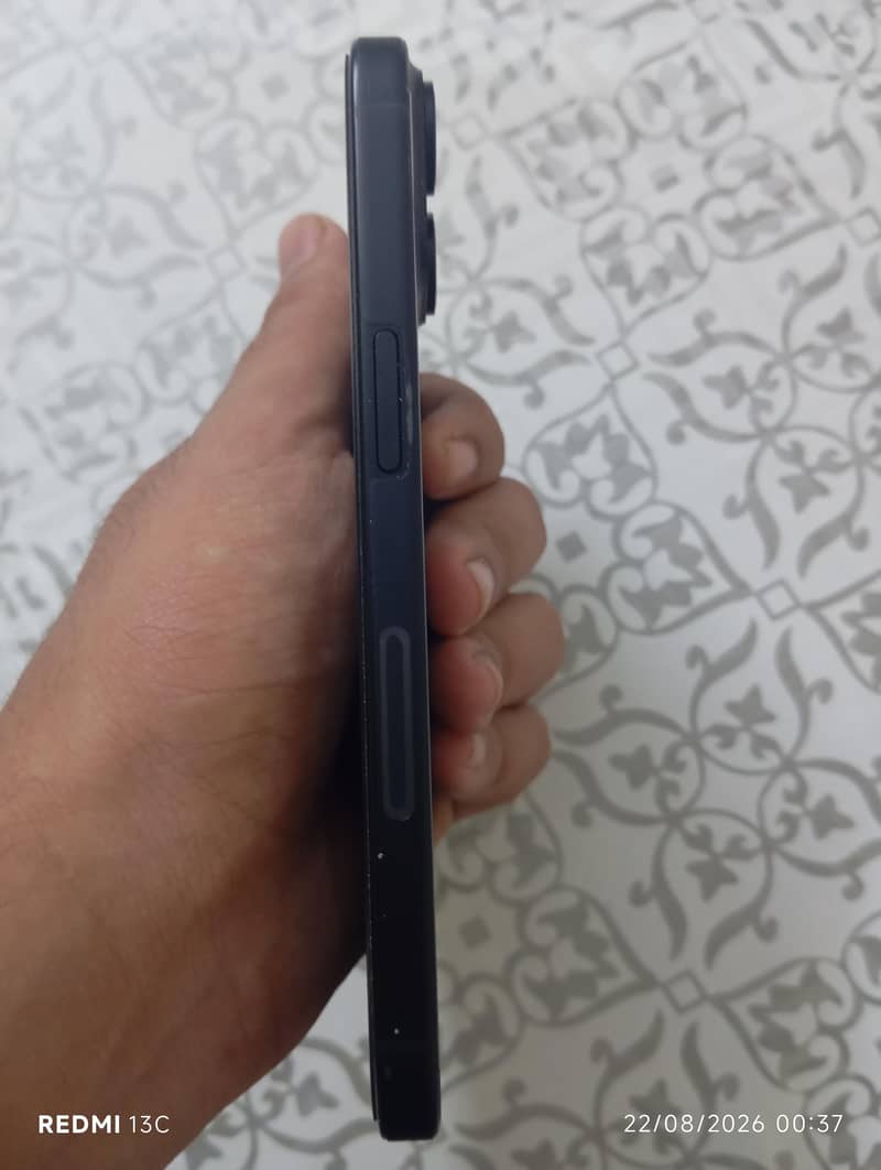 Apple iPhone 15 2