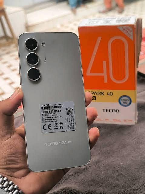 Tecno Spark 40 pro 2