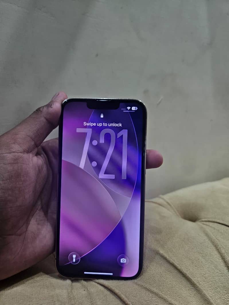 Apple iPhone 13 Pro 2