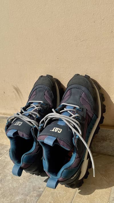 Original CAT Intruder Chunky Sneakers - Size 9 (Euro 43)