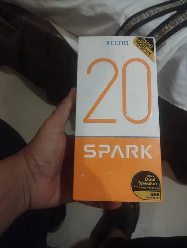 Tecno Spark 20 0