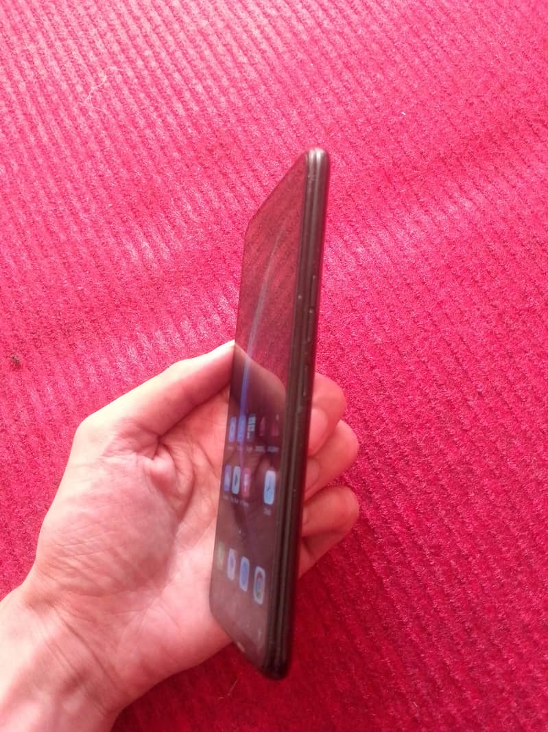 Tecno Camon 15 pro. 4