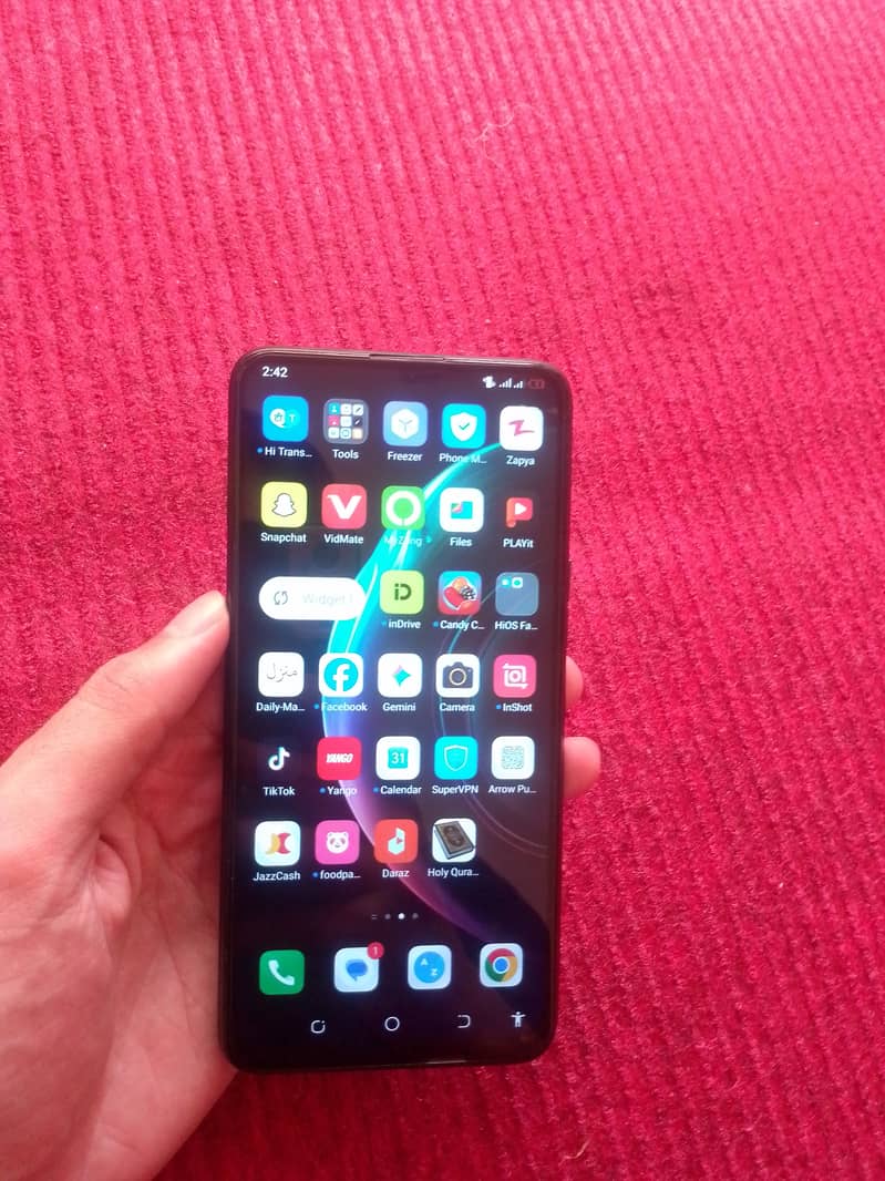 Tecno Camon 15 pro. 5