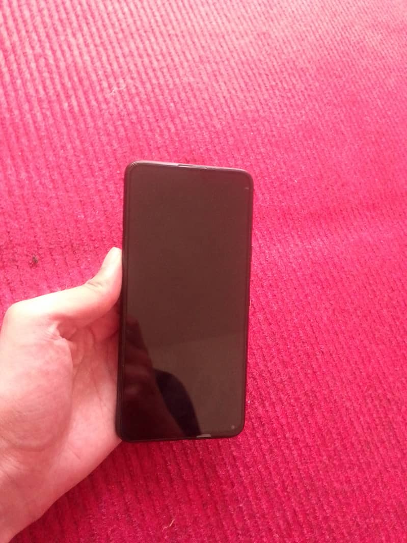 Tecno Camon 15 pro. 6