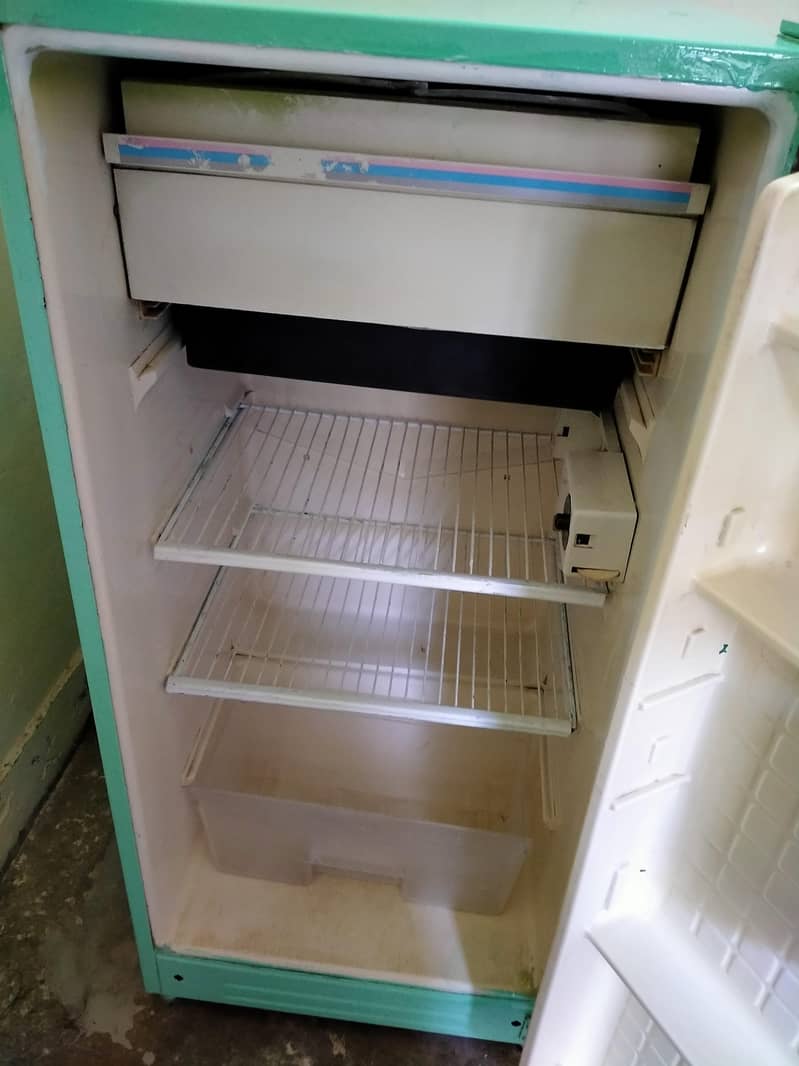 single door Fridge Dawlance 2