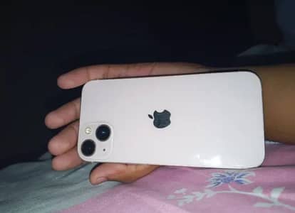 Apple iPhone 13