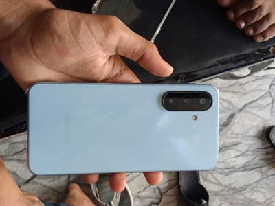 Samsung a 17 6/128 GB