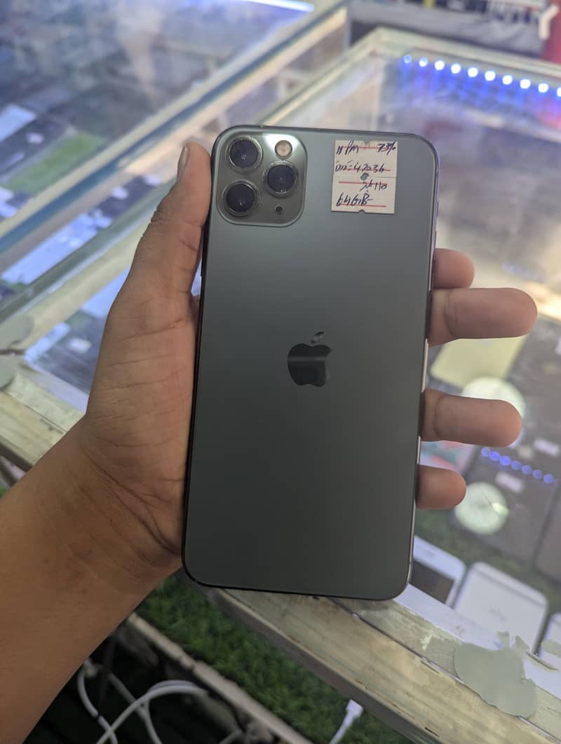 Apple iPhone 11 Pro Max 2