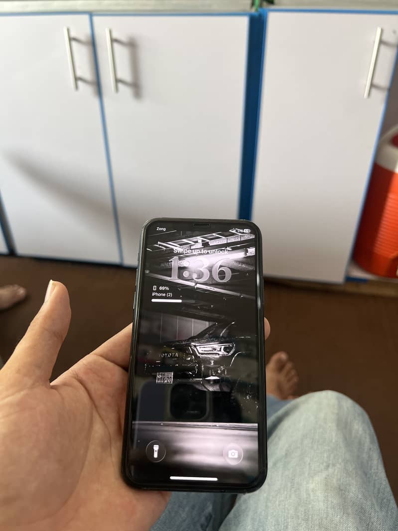 Apple iPhone 11 Pro 6