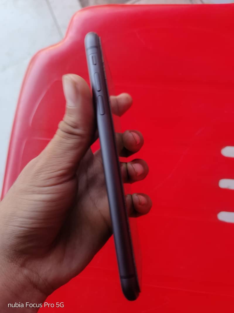 Apple iPhone 11 2