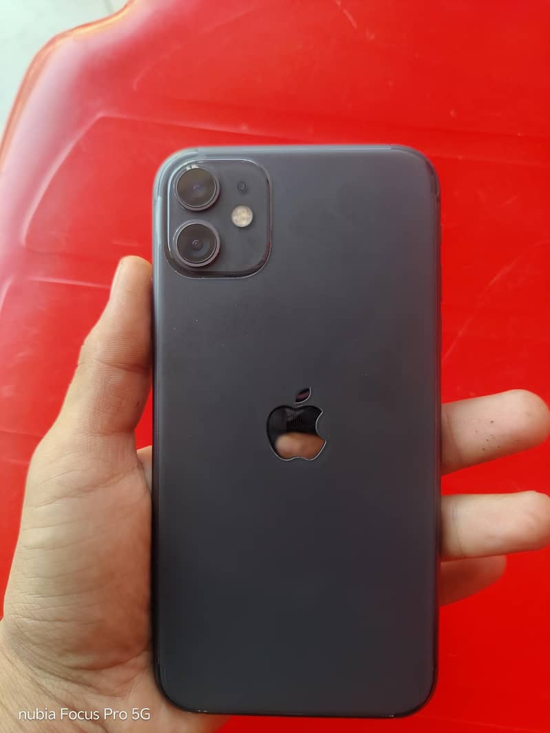 Apple iPhone 11 7