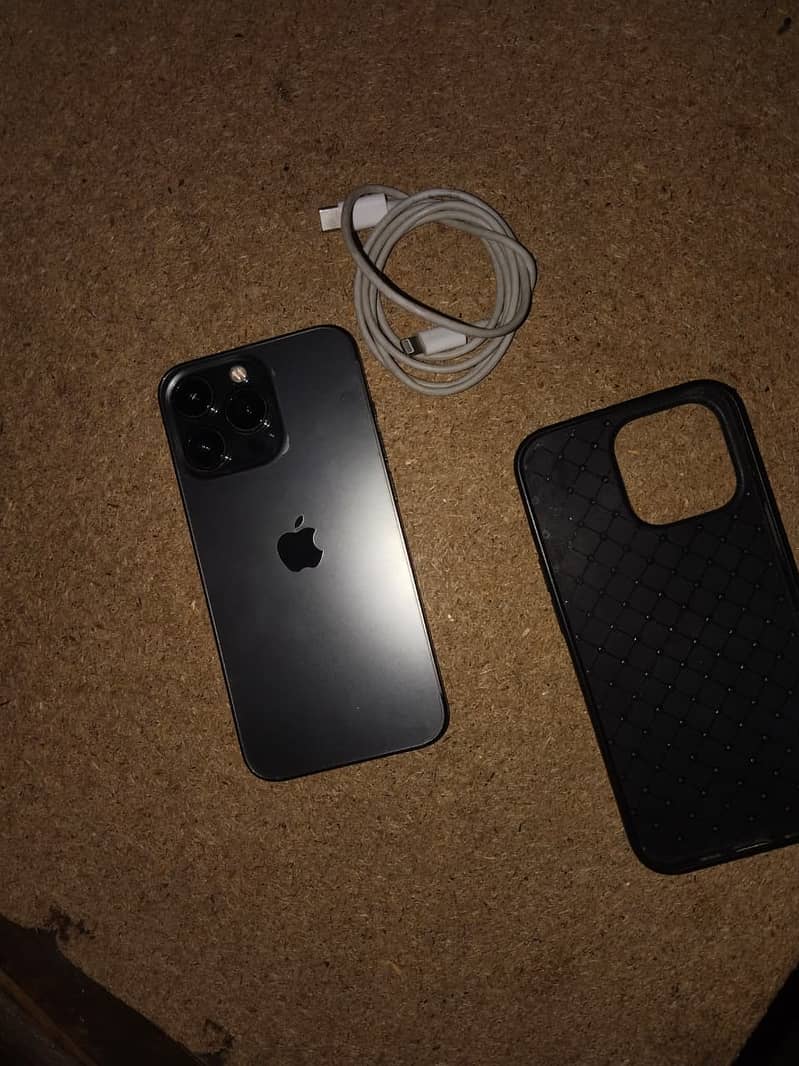 Apple iPhone 13 Pro 2