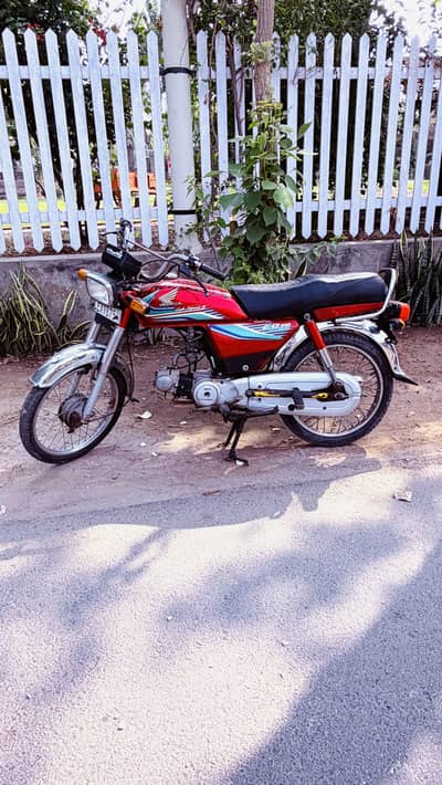 Honda cd 70-2017 model for sale