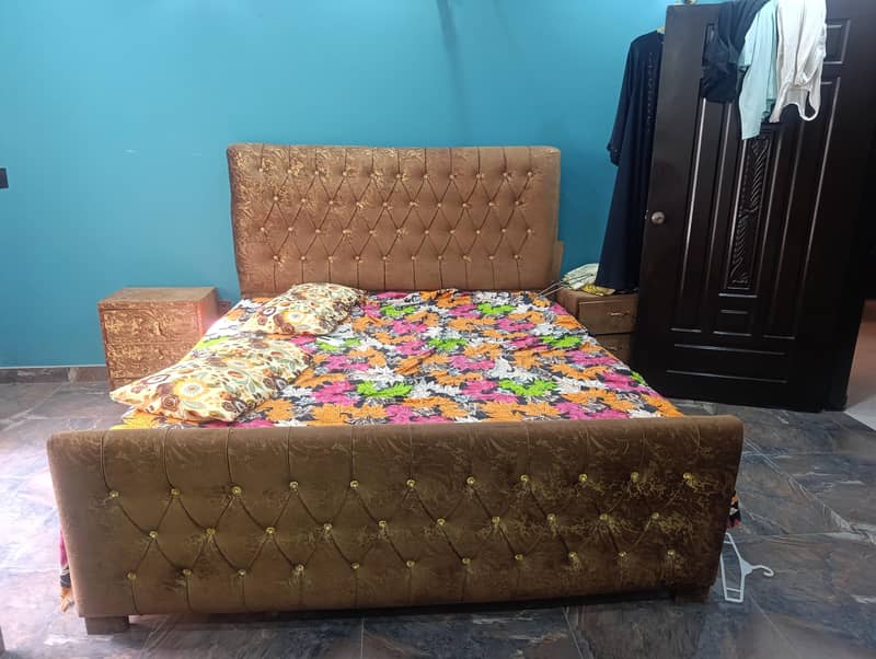bed with safe table 1