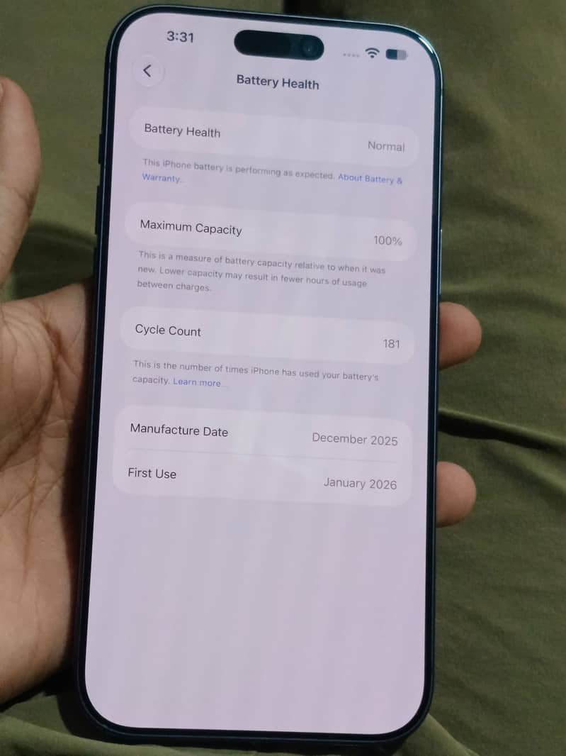 Apple iPhone 17 Pro Max 4