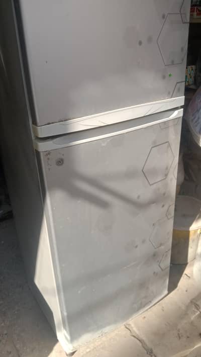 Haier fridge 253E