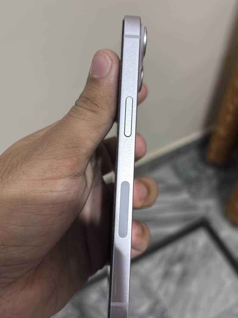 Apple iPhone 14 5